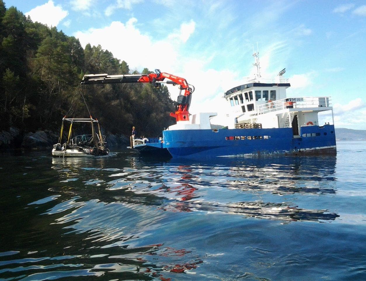 Båtbrann Hjelvika 2013 hovedbilde